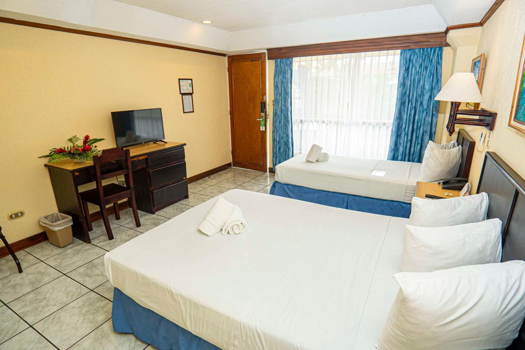 Best Western Hotel & Casino Kamuk Manuel Antonio Bagian luar foto