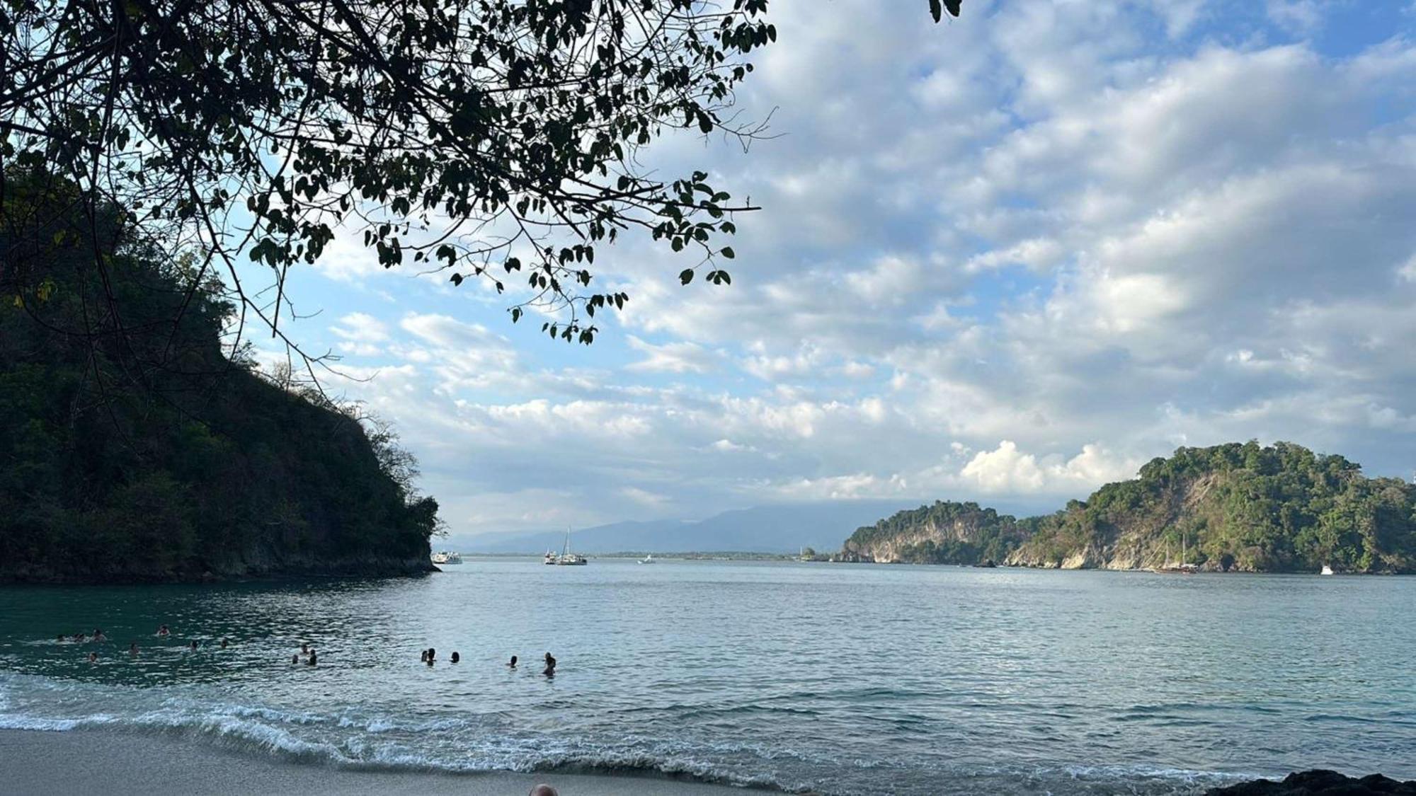 Best Western Hotel & Casino Kamuk Manuel Antonio Bagian luar foto