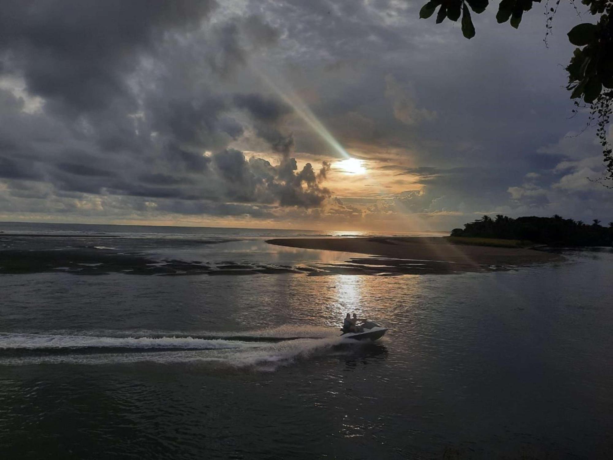 Best Western Hotel & Casino Kamuk Manuel Antonio Bagian luar foto